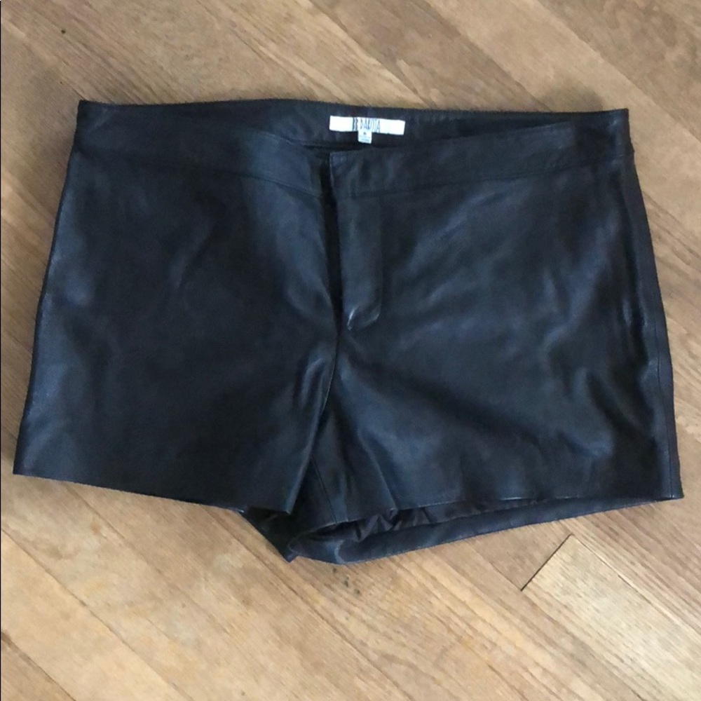 BB Dakota Leatherette Shorts size 8